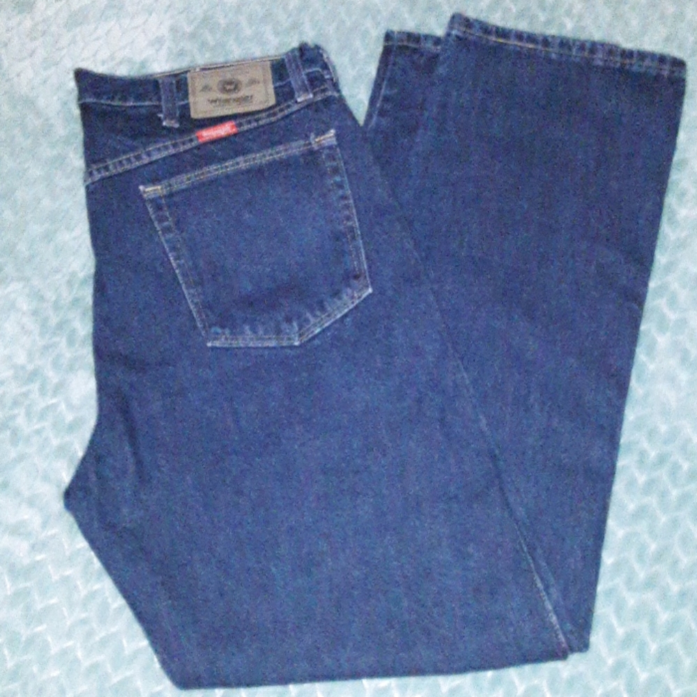 NWOT Wrangler Jeans